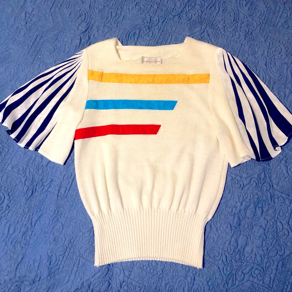 Amazing Vintage Wing Sleeve Top
